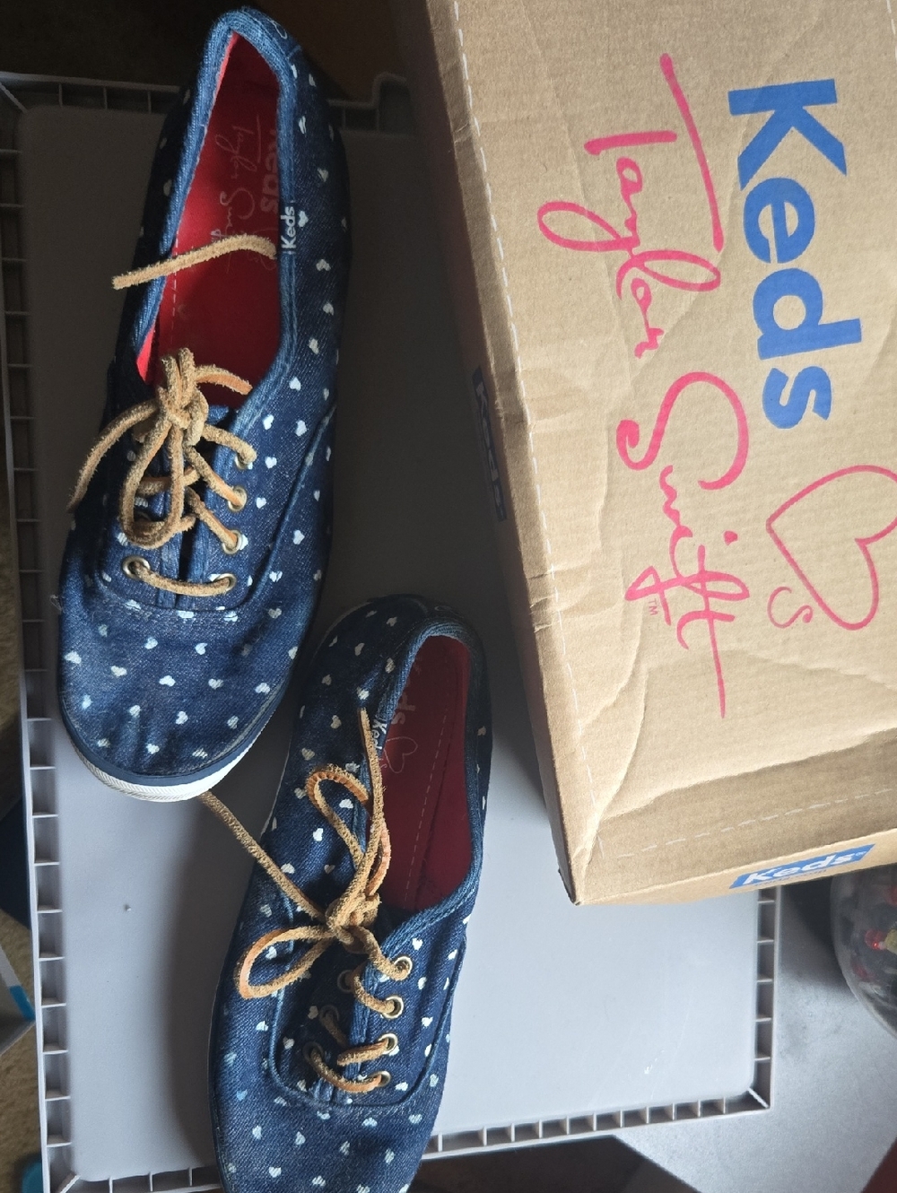 Taylor Swift Keds Womens Navy Heart Canvas Sneakers with Tan Laces, Size 6.5
